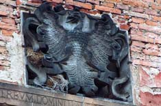 Herb nad portalem wej¶ciowym